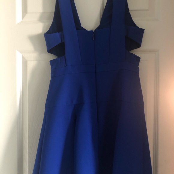 Bcbg party dress. Size 4 royal blue. Worn once. - Picture 3 of 3